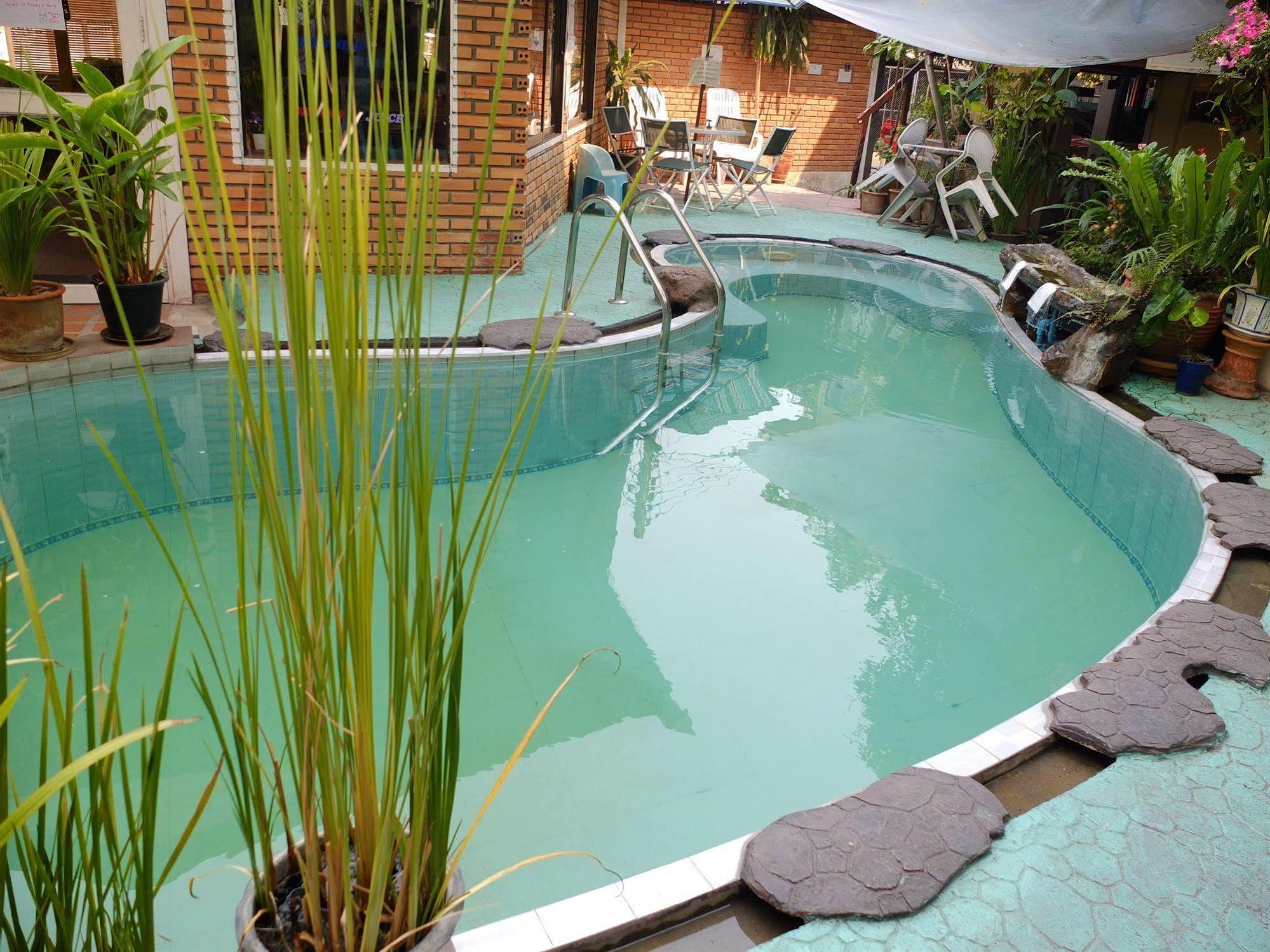 Boonmee Guest House Chiang Mai Exterior foto